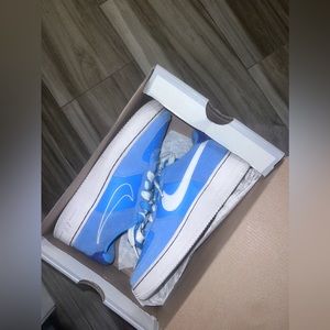 blue air force 1 7.5